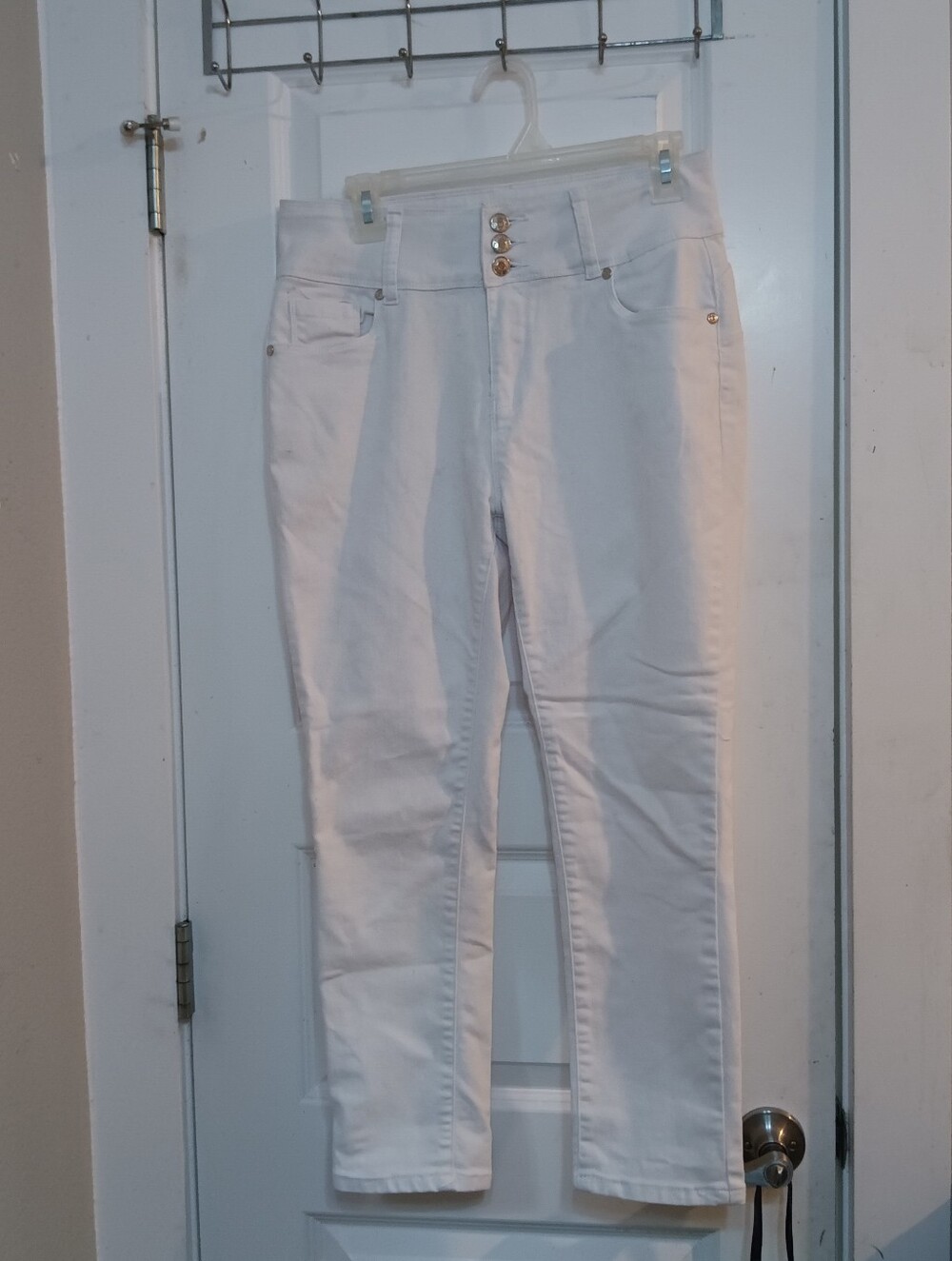 BAMBOO Skinny White Stretch Jeans with Gold Buttons